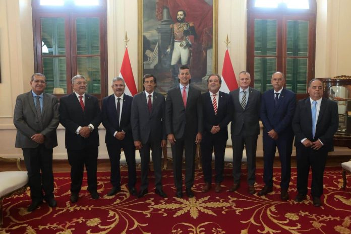 sadir con el presidente de para
