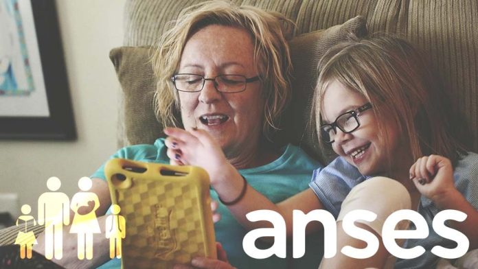 anses-familia-auh-asignaciones-familiares-bono-2025-min