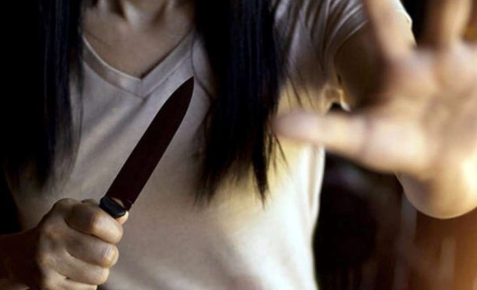 mujer-cuchillo-1140x694