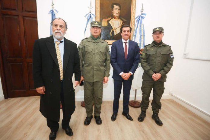 sadir se reune con el coman