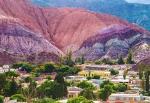 Purmamarca abre sus puertas al Pre Festival de los 7 Colores 2026