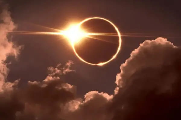 eclipse anillo de fuego